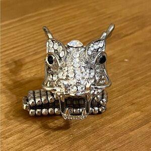 Chinese dragon stretch ring covered in rhinestone silver tone stretch size 6